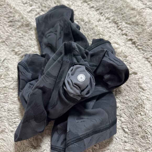 Lululemon Align High Rise Short 6" - Picture 6 of 6